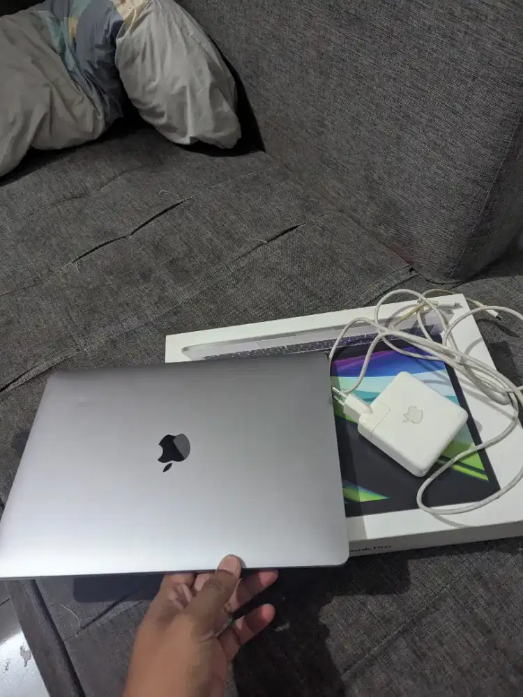 Macbook Pro M1 8/256