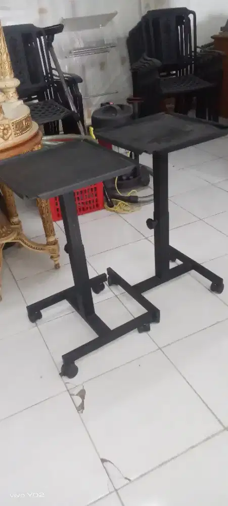 CUCI GUDANG STAND MEJA PROJECTOR