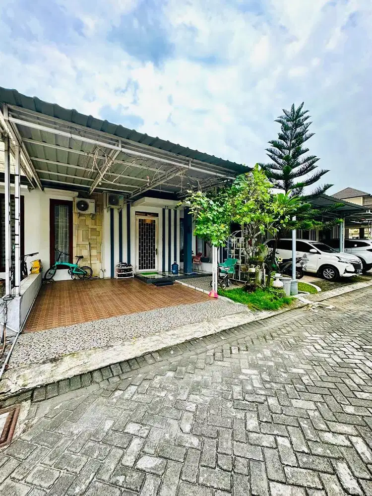 RUMAH FULL FURNISH DALAM KOMPLEK JLN FLAMBOYAN