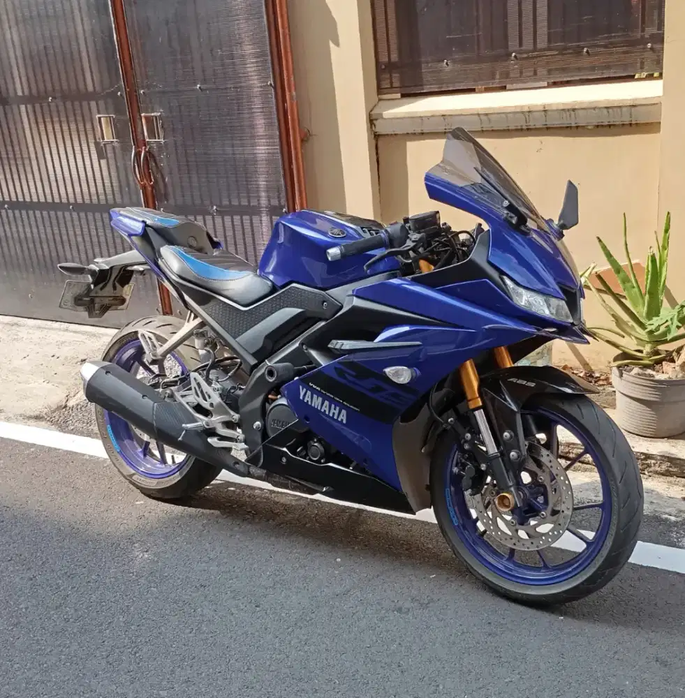 Yamaha R15 2019