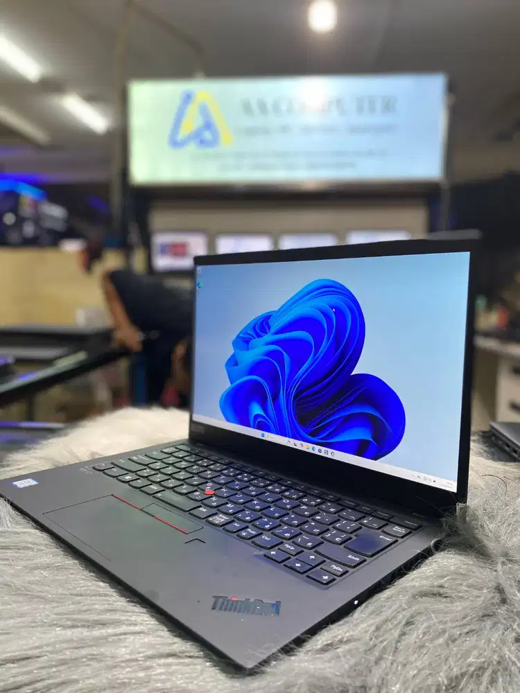 Lenovo ThinkPad X1 Carbon CORE I5 GEN 8 RAM 8GB SSD 256GB BODY SLIM