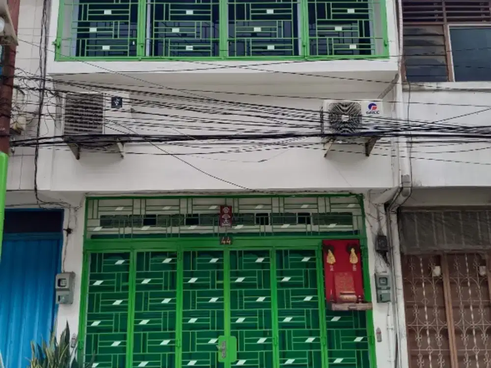 Dijual rumah jalan brigjend Katamso GG sahabat  Medan johor