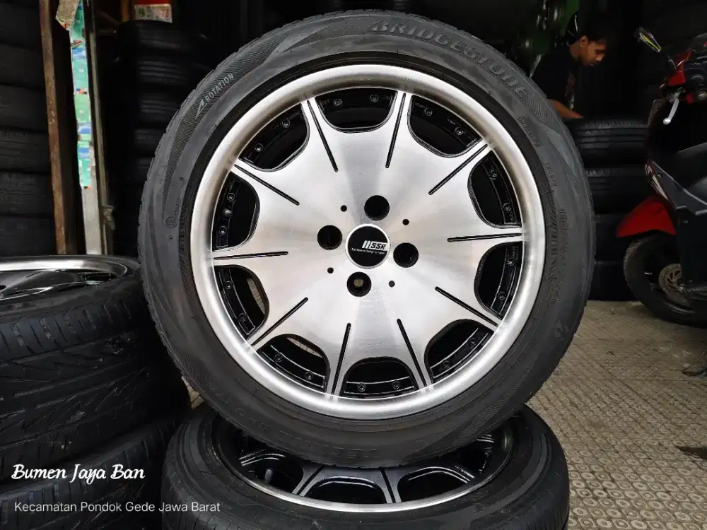 Vekg Compomotive  England R16 4x100 7j et40  swift vios jazz yaris