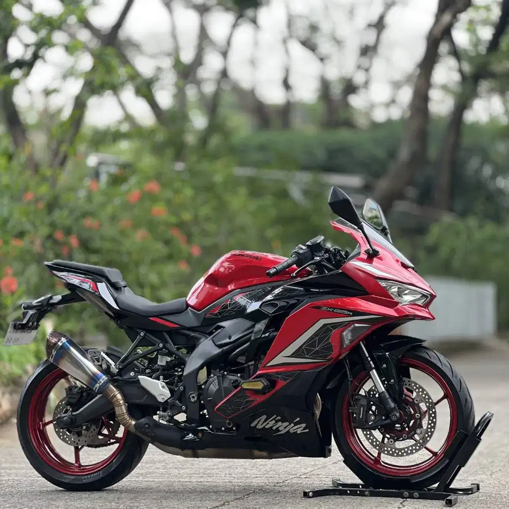 KAWASAKI ZX25R ABS TFT MERAH 2023 KM RENDAH PAJAK PANJANG NO MINUS