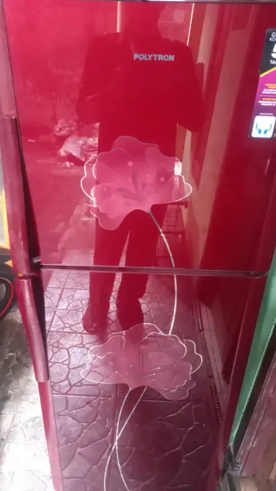 Dijual kullas 1 pintu Polytron normal siap pakai
