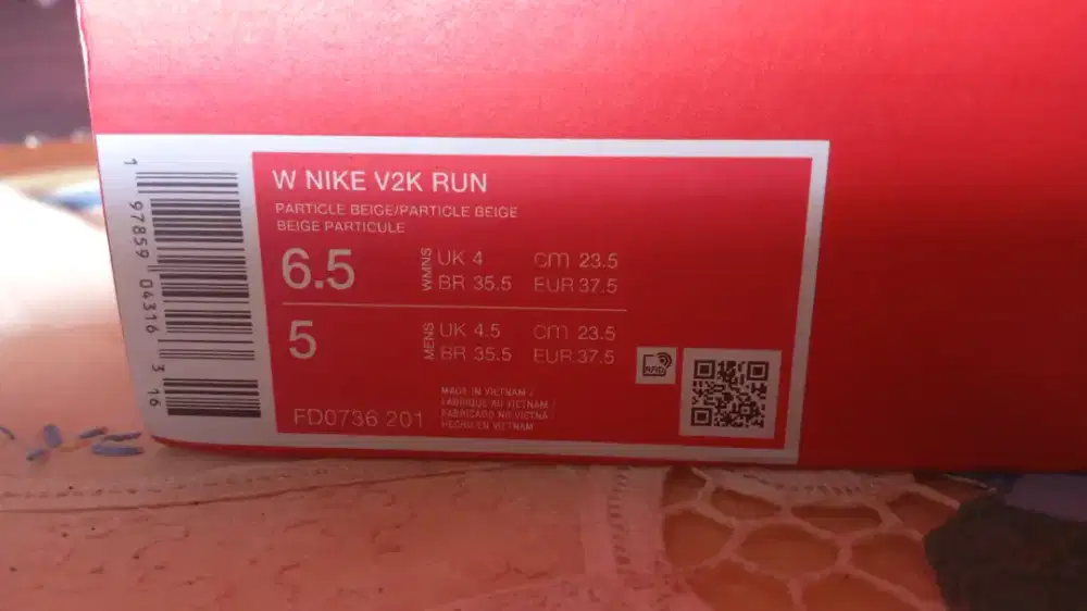 Jual Nike v2k RUN original for women