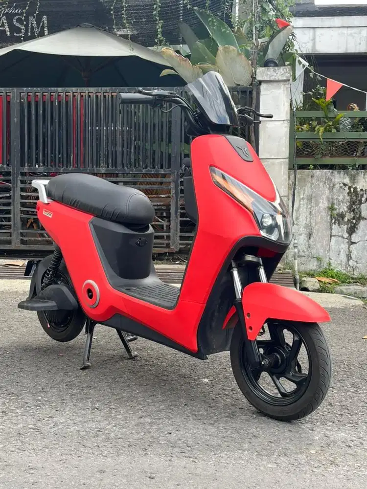 Selis / Sepeda Listrik Uwinfly D70 Kumplit.