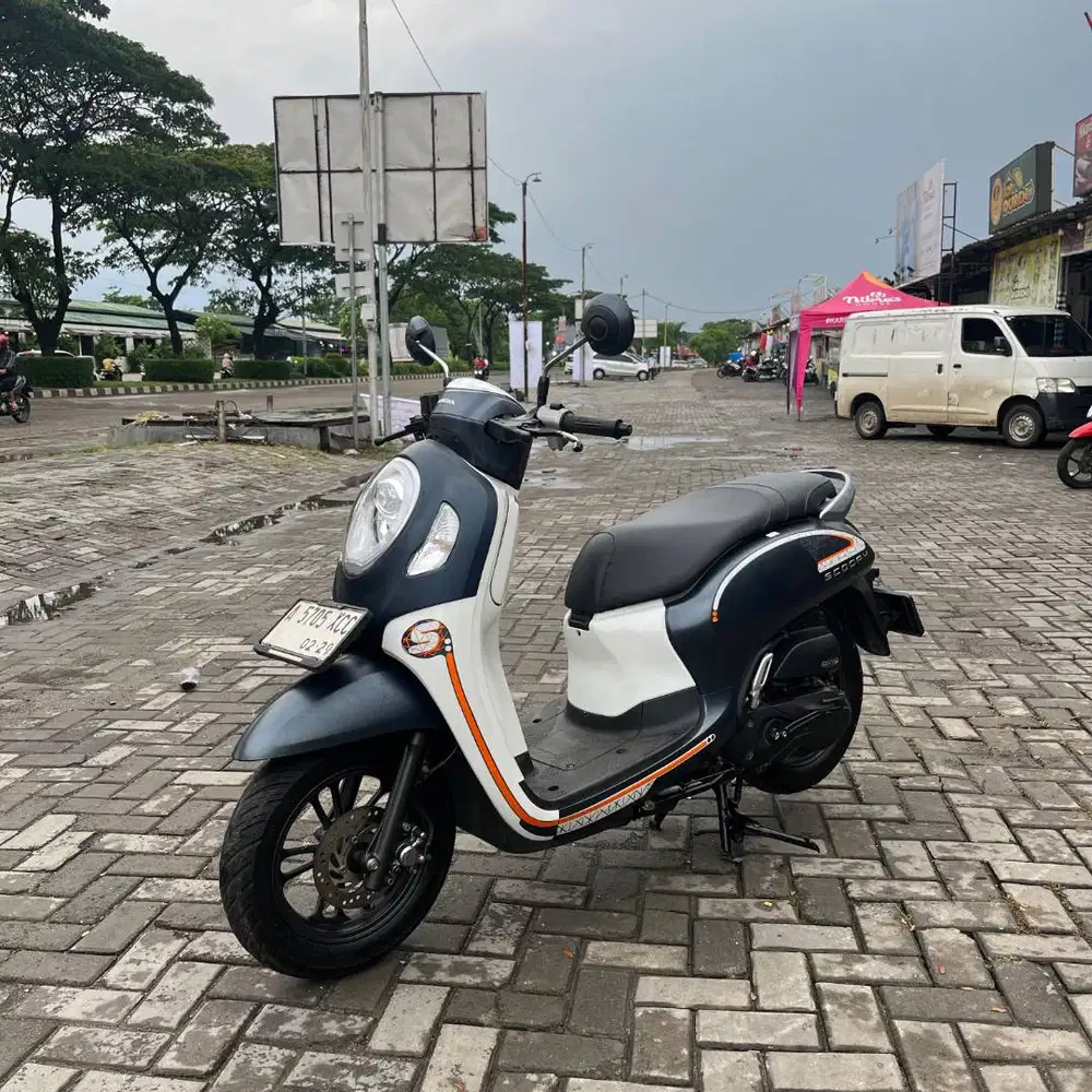 HONDA SCOOPY FASHION 2024