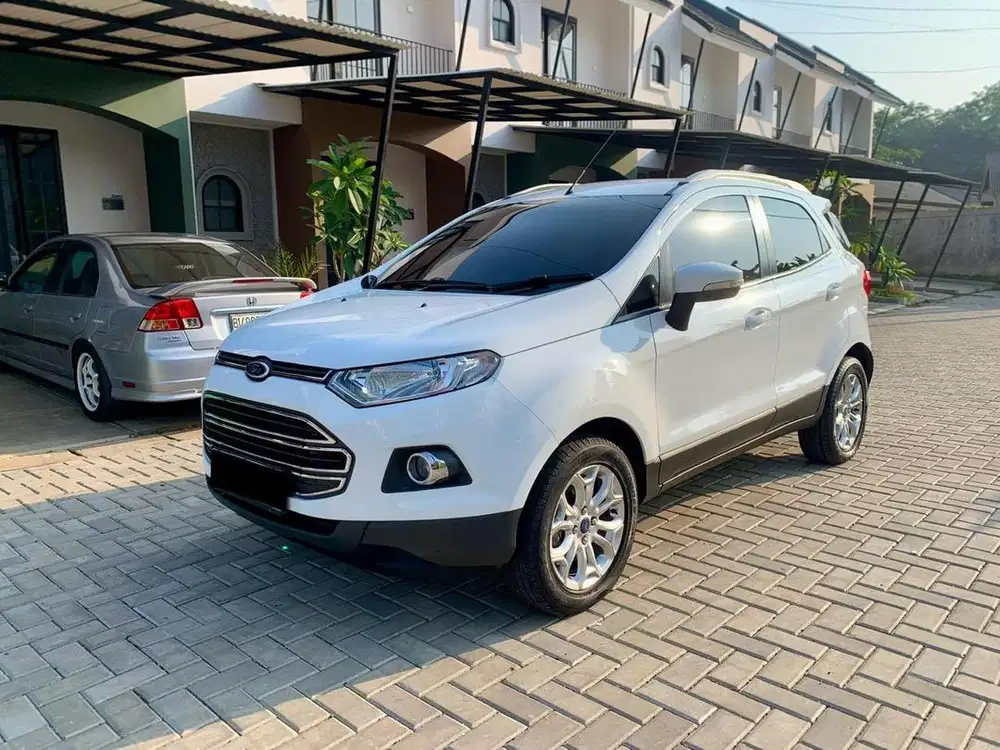 Ford Ecosport Titanium AT Putih 2014 Orisinil Km Rendah Asli