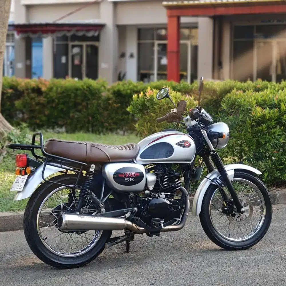 KM 9K AJA! KAWASAKI W175 SE SILVER 2022 PAJAK PANJANG GRES