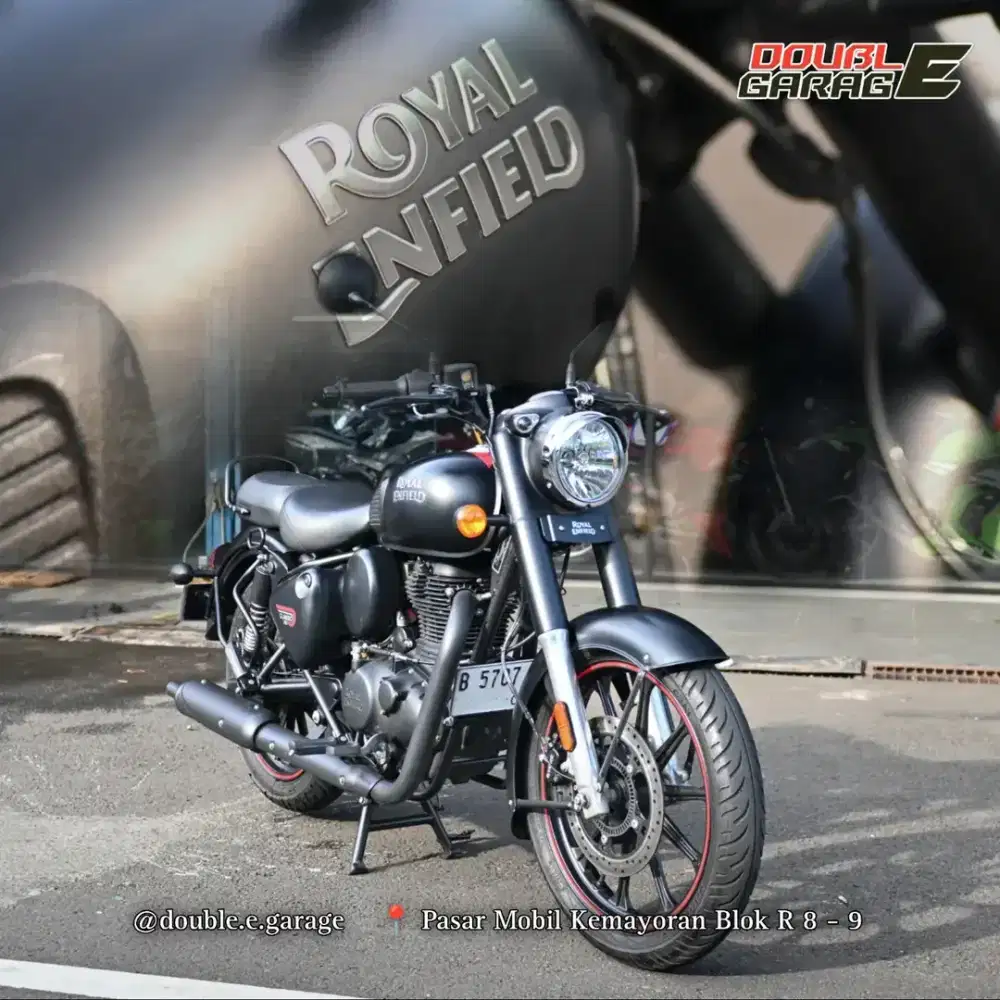 ROYALD ENFIELD CLASSIC 350 2022  HITAM  LOW KM