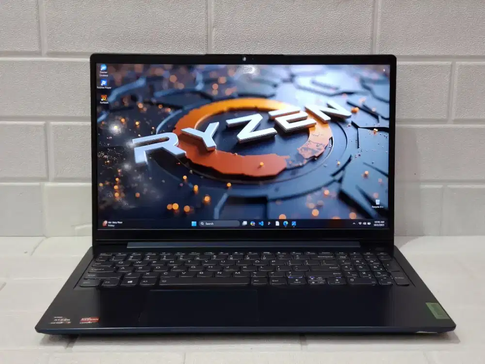 Laptop Lenovo slim 3 / AMD Ryzen 7-5700U/RAM 12GB/SSD 512GB