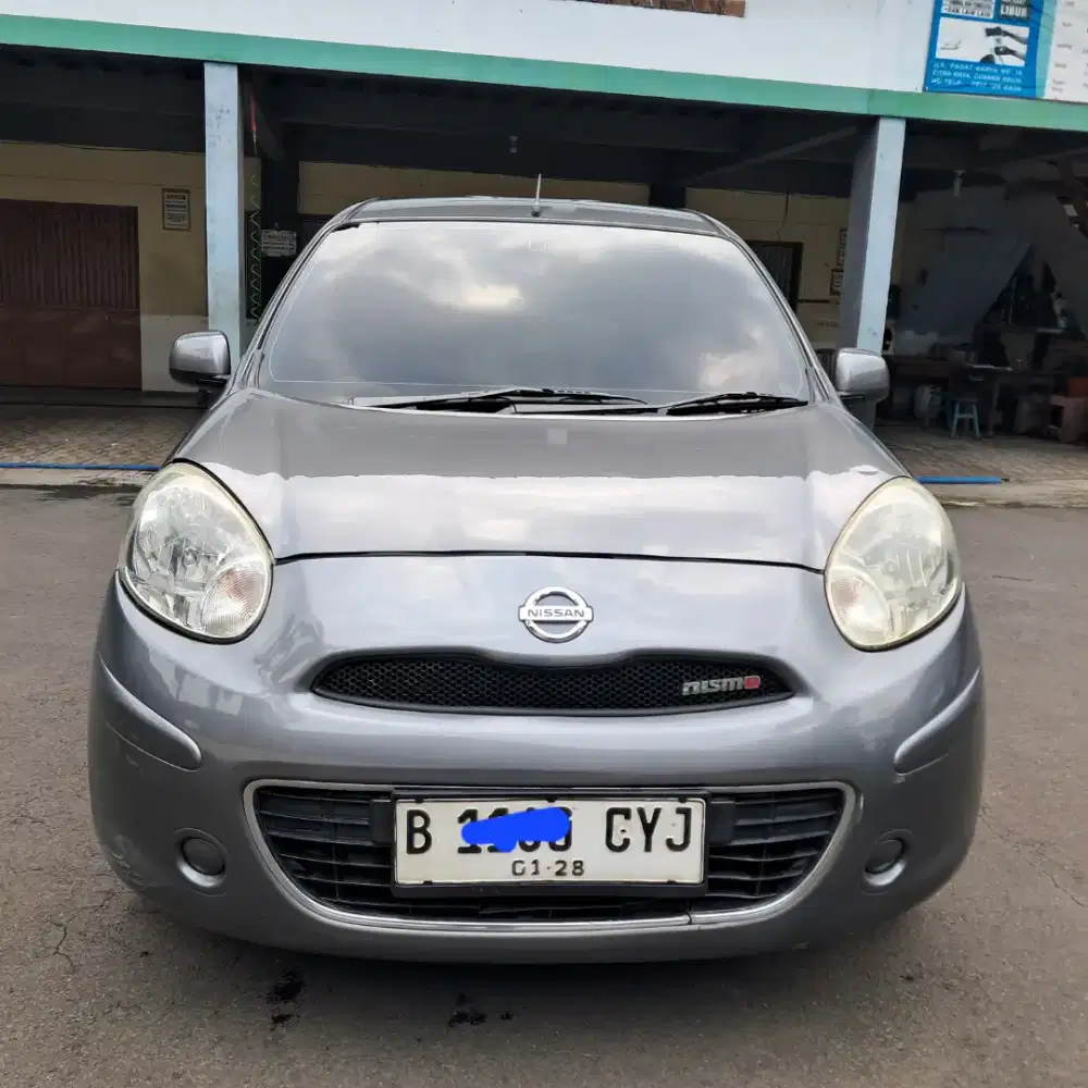 Nissan march XS 2011 Tangerang