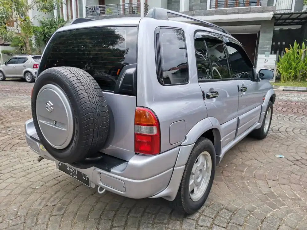 Suzuki Escudo 2.0 Manual 82001