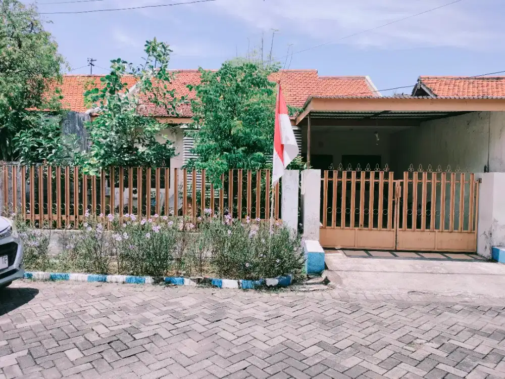 RUMAH DEKAT UBAYA DIJUAL