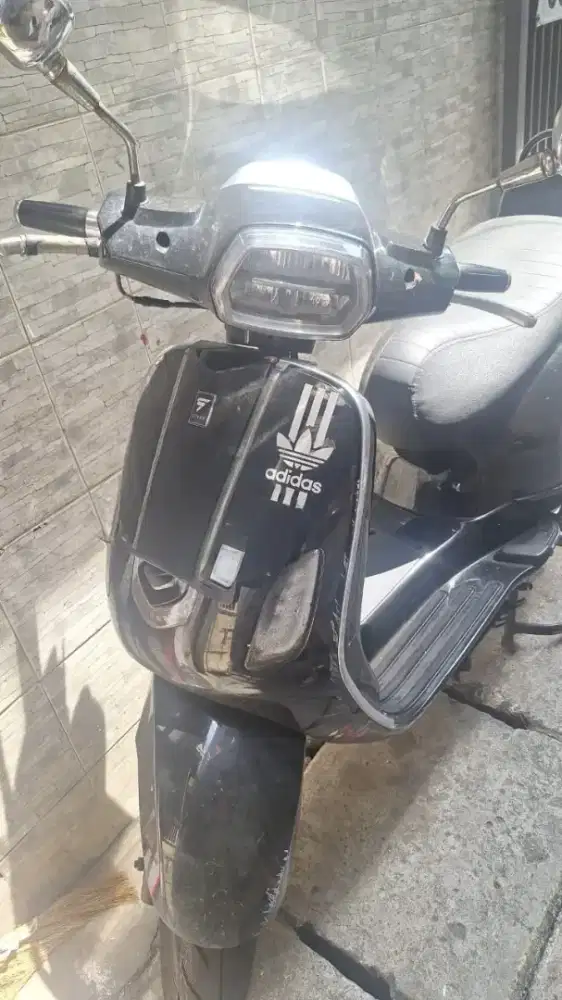 Smooth Zuzu Hitam