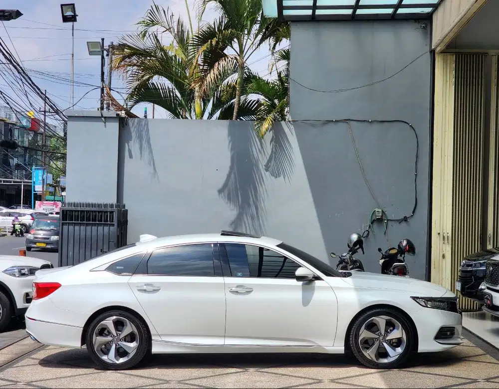 HONDA NEW ACCORD TURBO SUNROOF FACELIFT 2023 PUTIH