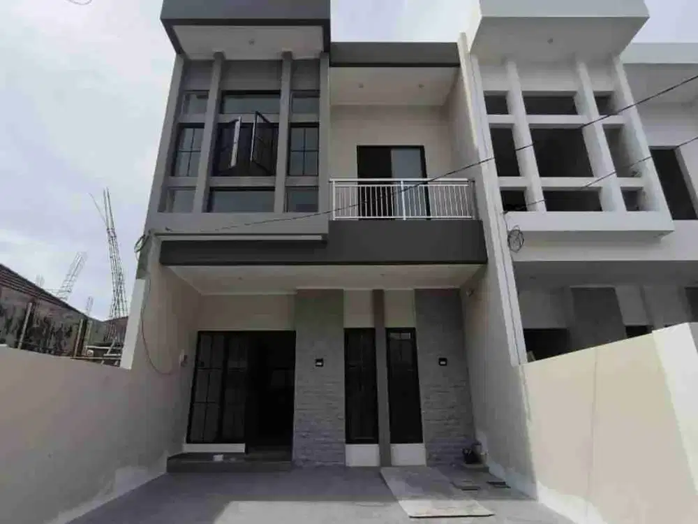 Jual Rumah Baru Klampis lokasi bagus dekat umiversitas ..siapa cepat dapat