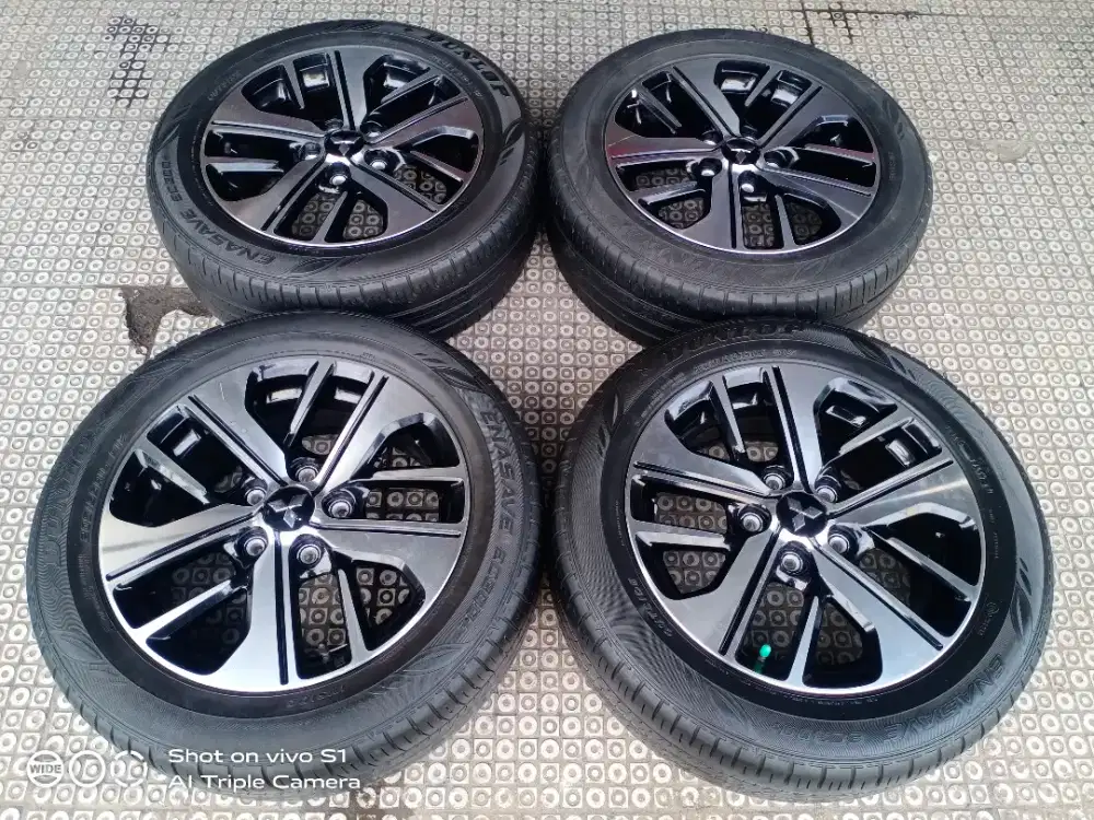 Velg oem Mitsubishi Xpander R16 5x114 untuk ertiga exora kuda dll