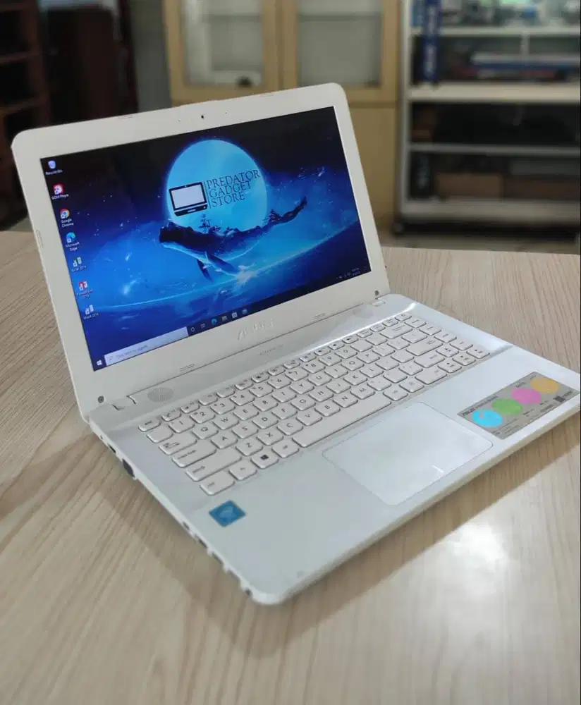 ASUS Laptop X441S