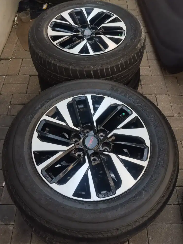 Velq Oem Fortuner TRD