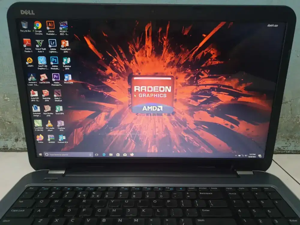 Dell Inspiron Core i7 Vga Radeon Ram8gb Hdd1Tb Layar Glossy 17inch