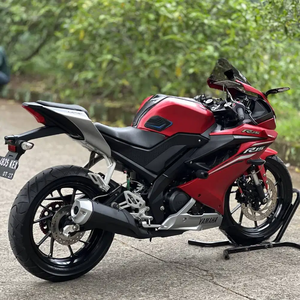 KM LOW!  YAMAHA YZF R15 V3 MERAH 2017 PAJAK PANJANG NO MINUS