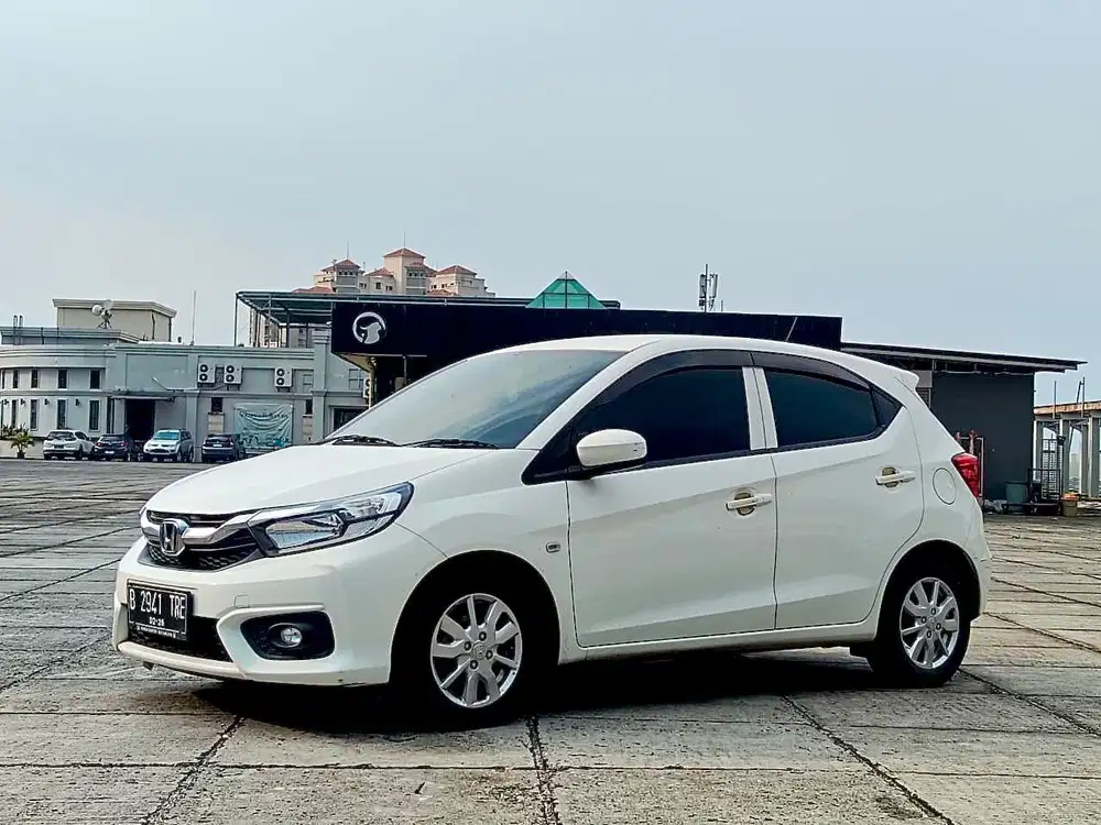 DP 8JT SAJA HONDA BRIO E CVT AT MATIC AUTOMATIC 2021 PUTIH LOW KM