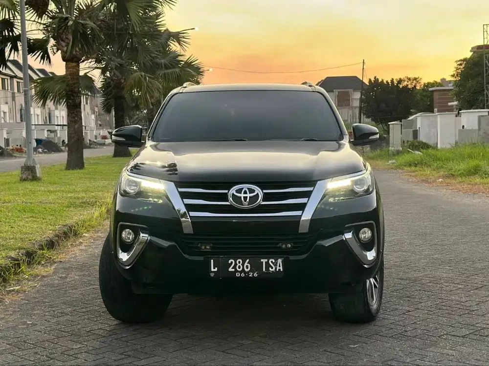 Jual Cepat! Toyota Fortuner VRZ 2016 Matic diesel Milik Pribadi!