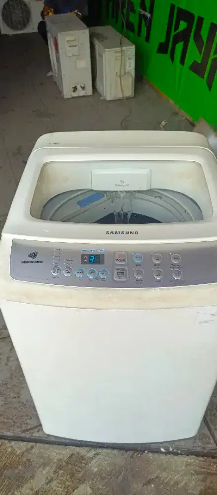 Unit mesin cuci merk Samsung 1 tabung bagus 8kg
