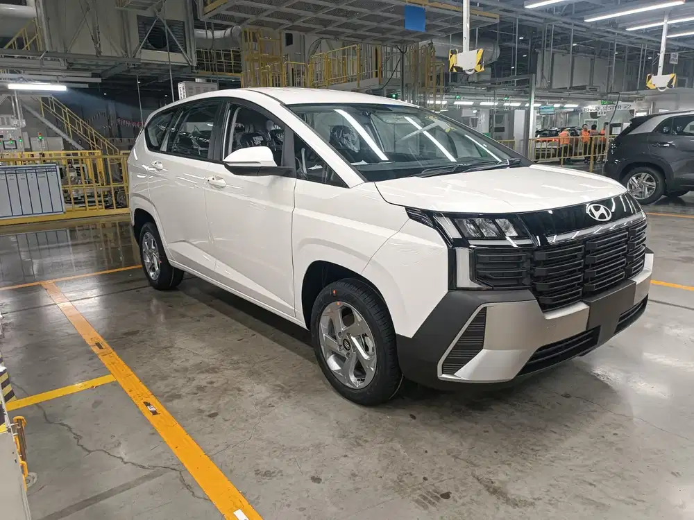 Hyundai Stargazer 2025 Bensin
