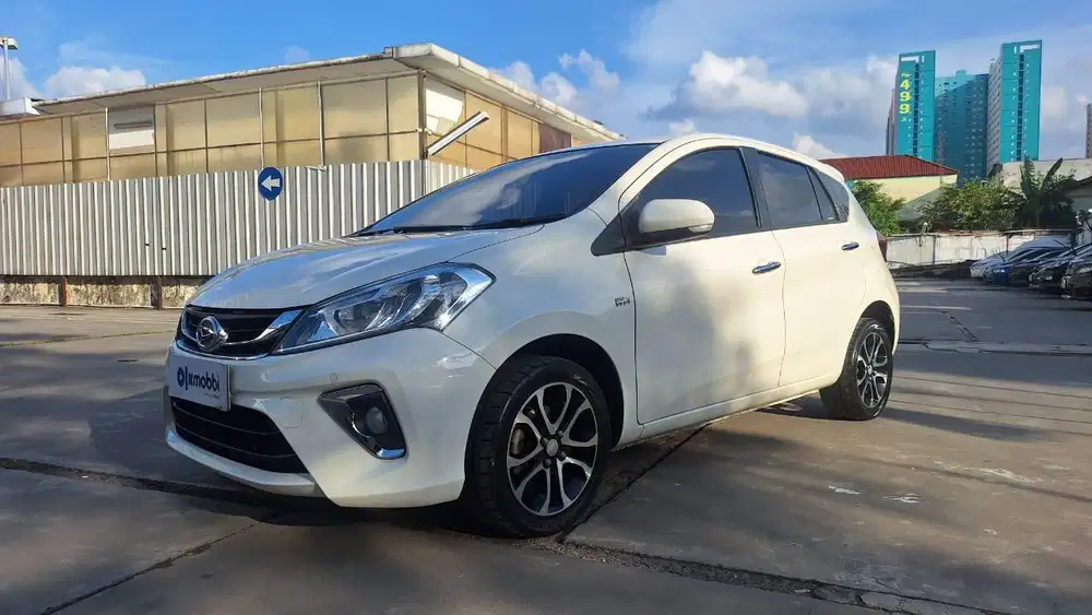 Pajak Panjang - Daihatsu Sirion 1.3 Bensin-AT 2019