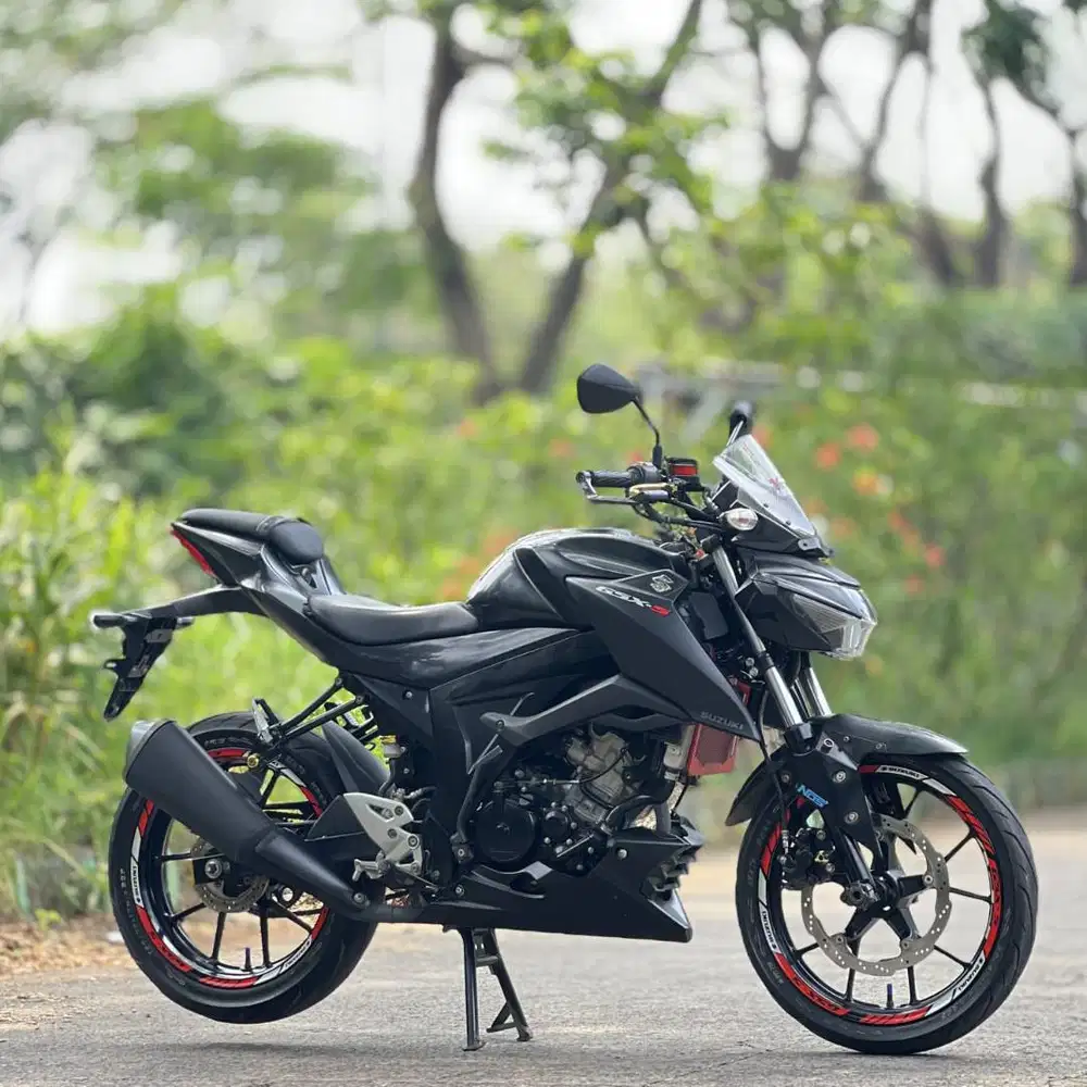 SUZUKI GSX S150 HITAM 2018 KM RENDAH PAJAK PANJANG SUPERB