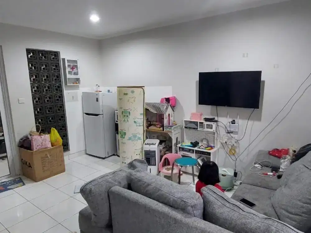 Rumah Murah 2 lantai siap huni SHM strategis nyaman di CLuster Dayana, Summarecon Bandung