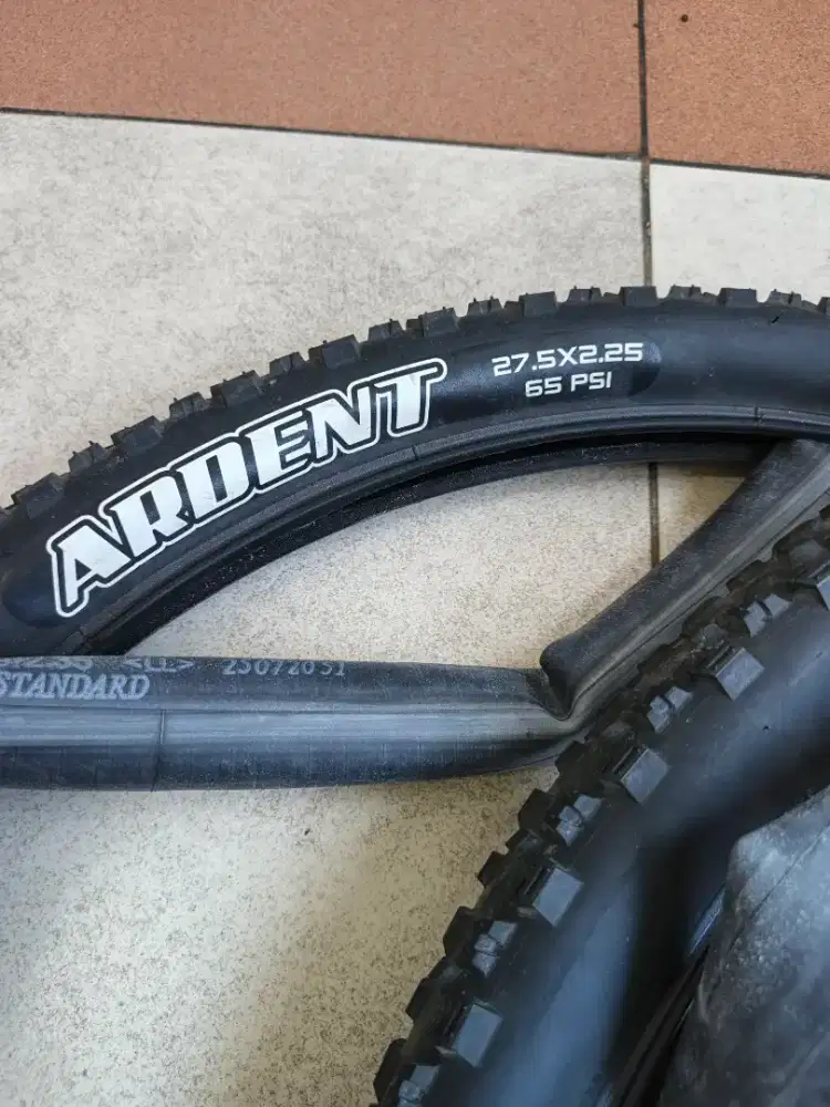 BAN MAXXIS ARDENT