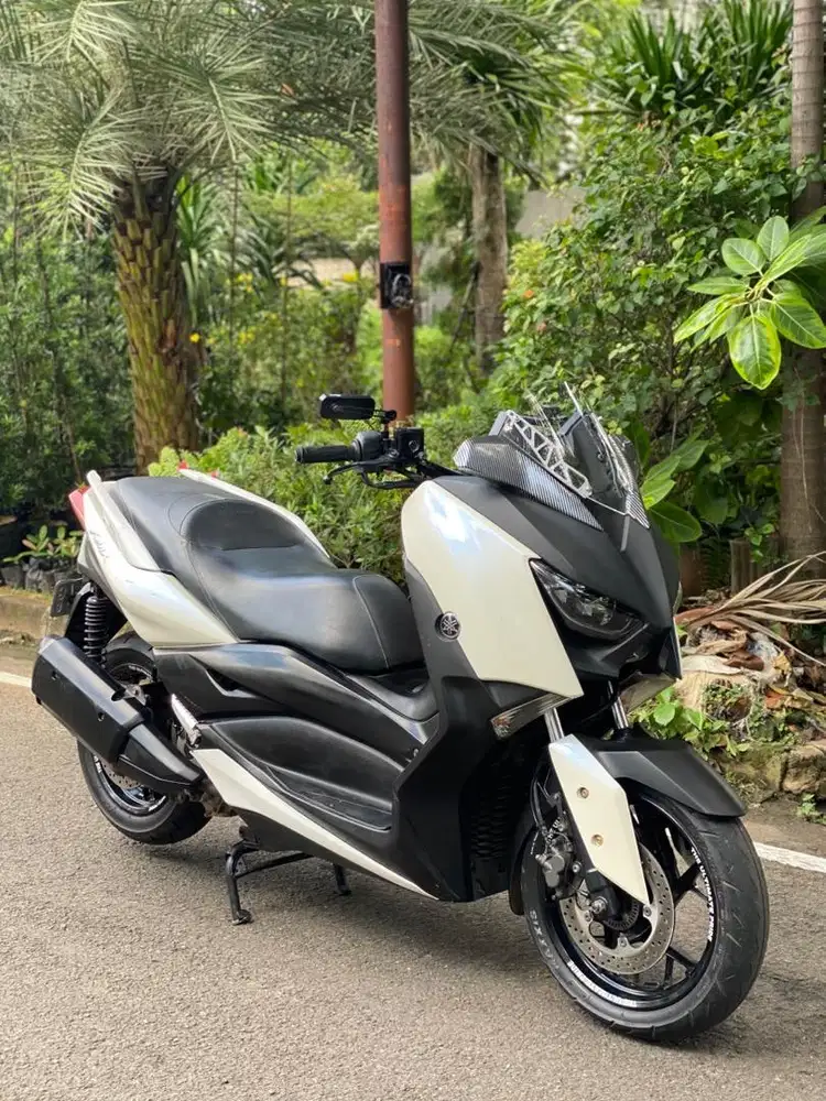 YAMAHA XMAX 250 TAHUN 2017 SURAT LENGKAP MULUS REMOT 2 BISA TT