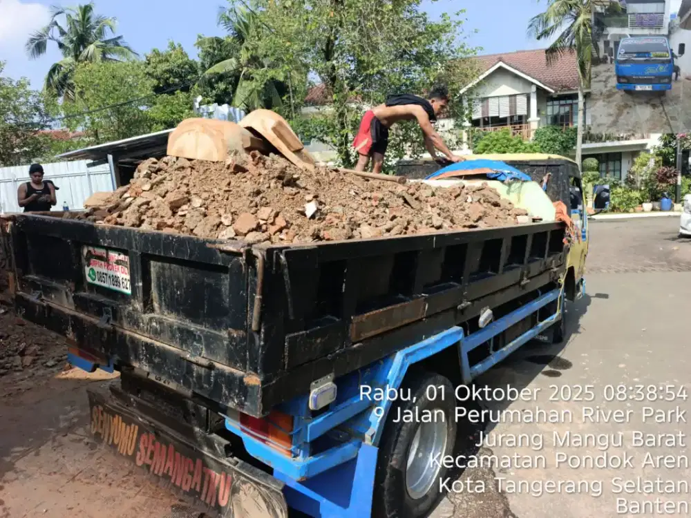 Jasa buang puing dan angkut sampah