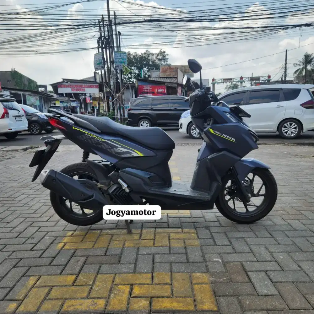 Honda Vario 160 CBS 2024 cash //  credit