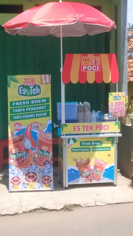 Gerobak esteh beserta alat² dan bahan bakunya,