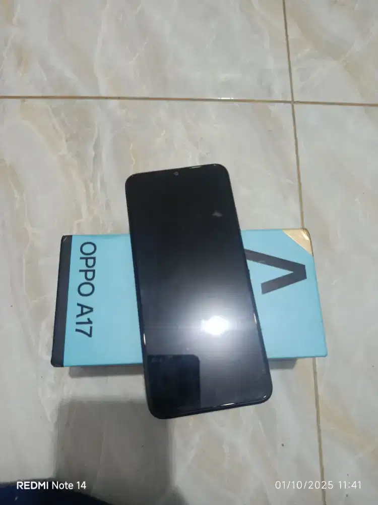 Dijual handphone oppo a17 ram 4/64