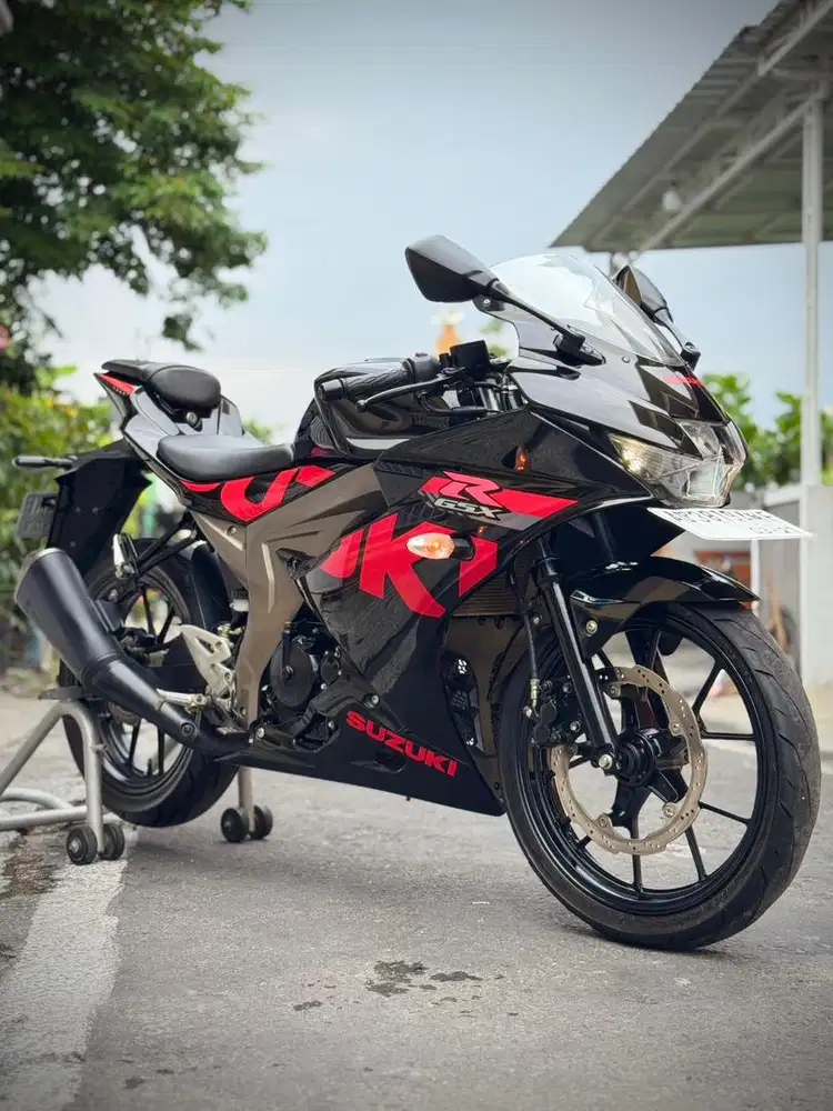GSX 150 R KEYLESS ISTIMEWA KM LOW