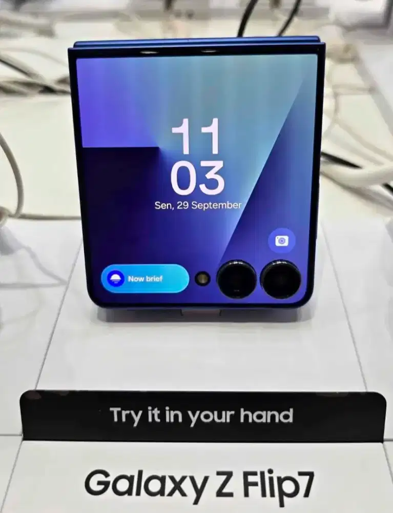 Samsung Galaxy Z Flip 7