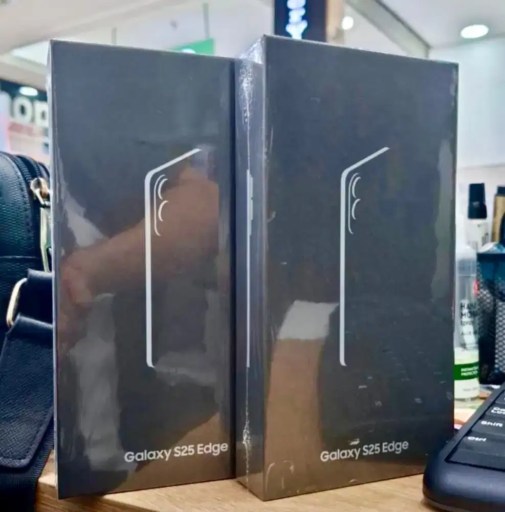New Samsung Galaxy S25 EDGE 12/256GB Silver Samsung Resmi SEIN