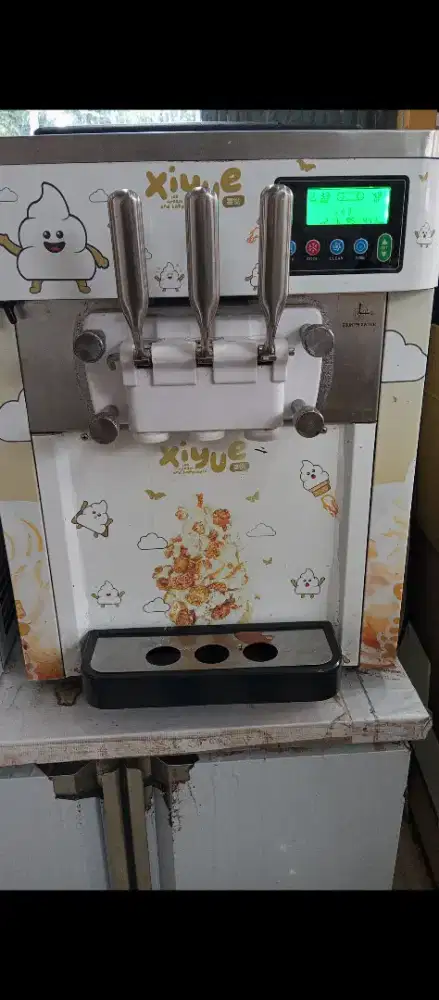 Mesin ice krim WIR818