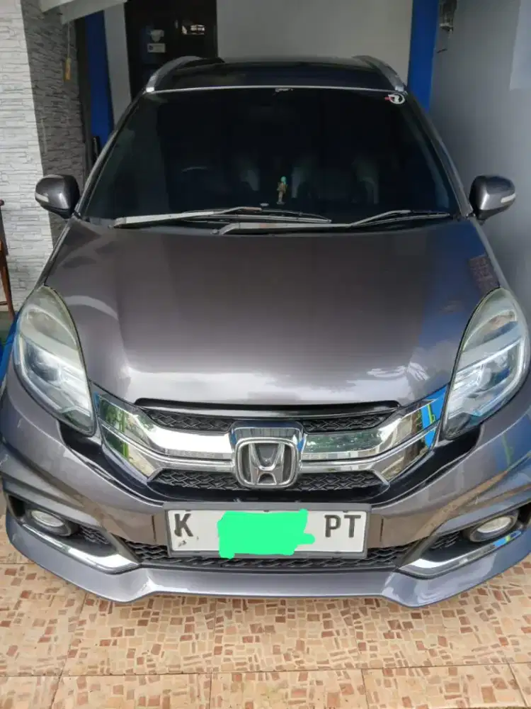 Dijual mobil mobilio rs 2014