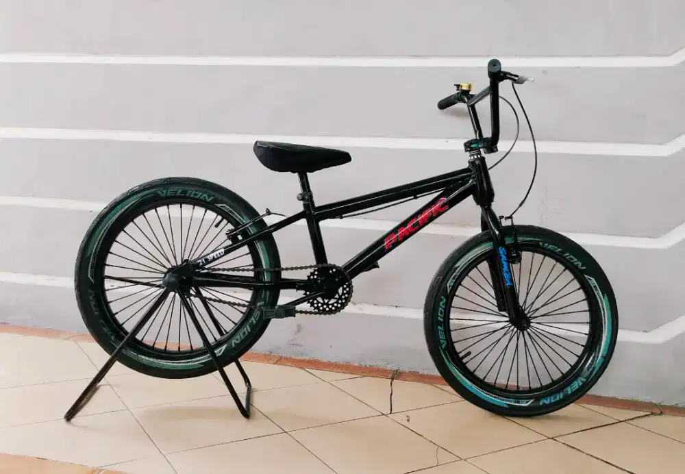 Sepeda BMX merek venom decal pacific uk'20 hrg 500rb Net