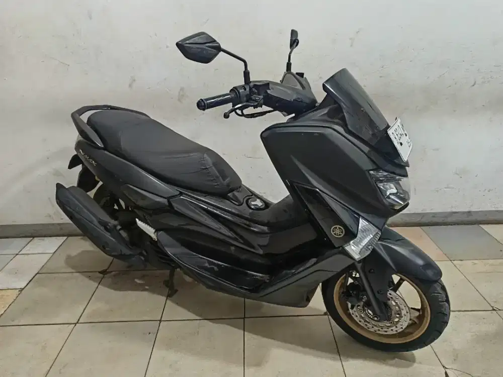 Di jual nmax old non abs 2019 lengkap bagus