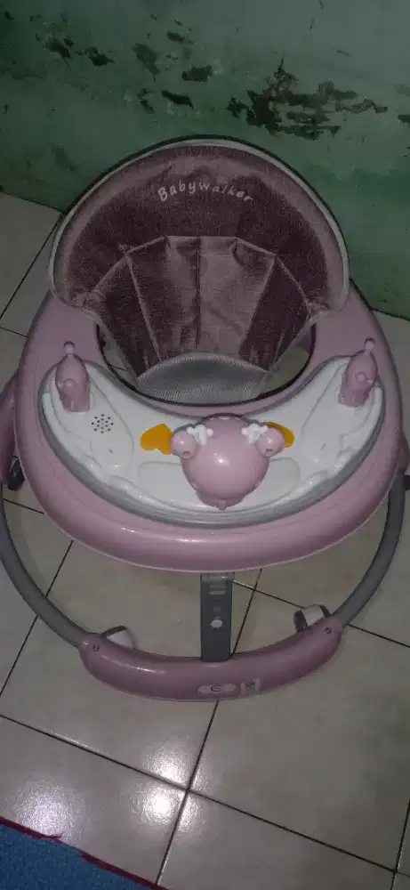 Jual barang anak baby walker