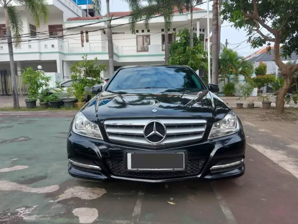 Mercedes Benz C200 CGI
