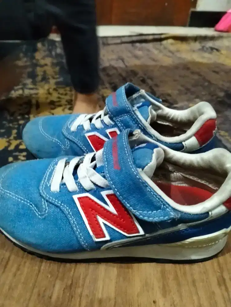 Sepatu anak cowok